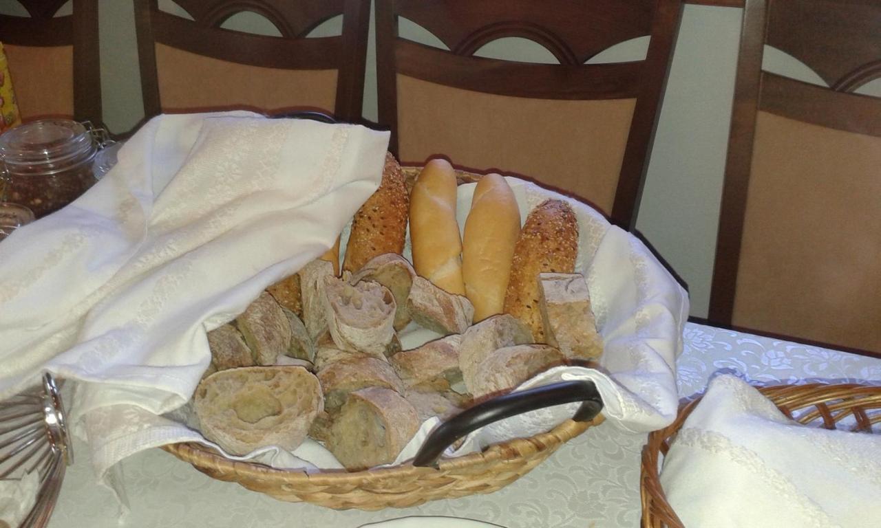 Tiffan'S Pinceszet Es Panzio 호텔 빌라니 외부 사진